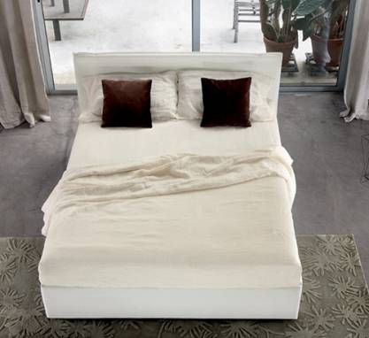 Кровать двуспальная