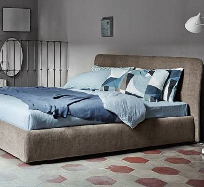 Кровать двуспальная