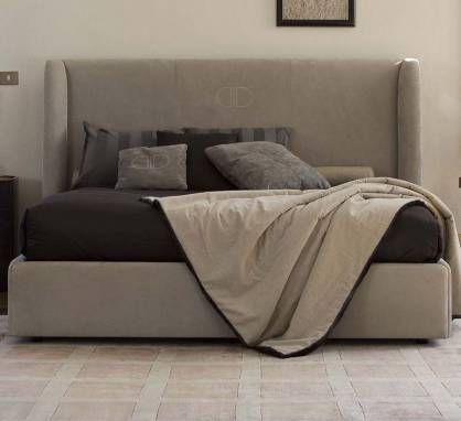 Кровать двуспальная