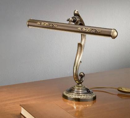 Светильник  настольный (Настольная лампа)