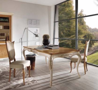 Письменный стол