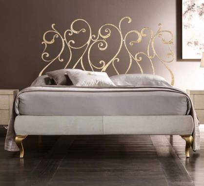 Кровать двуспальная