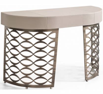 Письменный стол