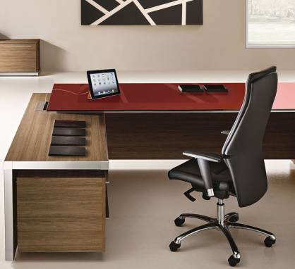 Письменный стол