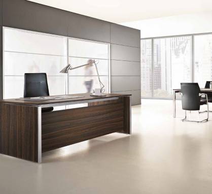 Письменный стол