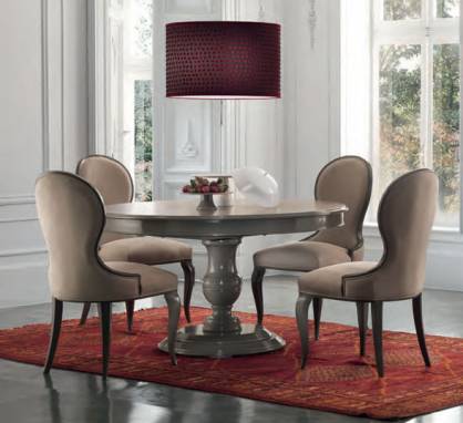 Обеденный стол