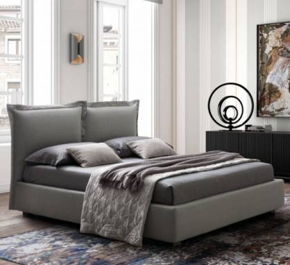 Кровать двуспальная