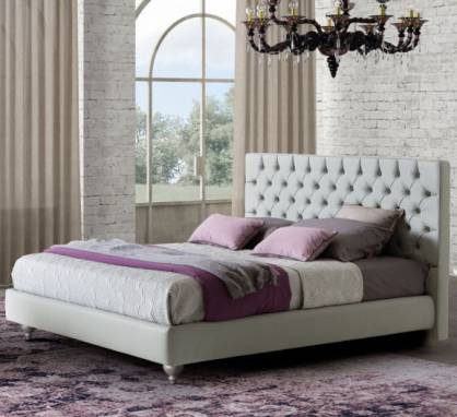 Кровать двуспальная