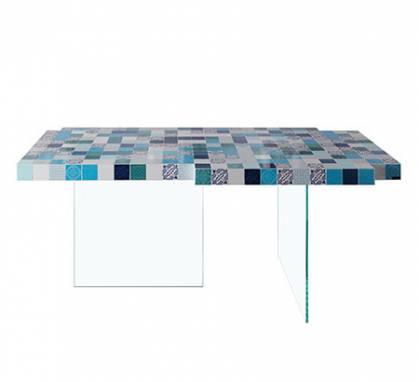 Обеденный стол