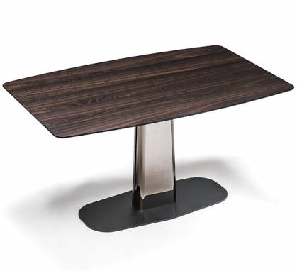 Обеденный стол