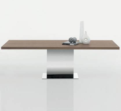 Обеденный стол