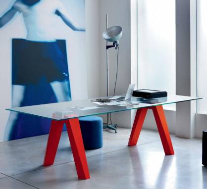 Обеденный стол