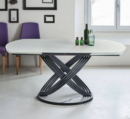 Обеденный стол