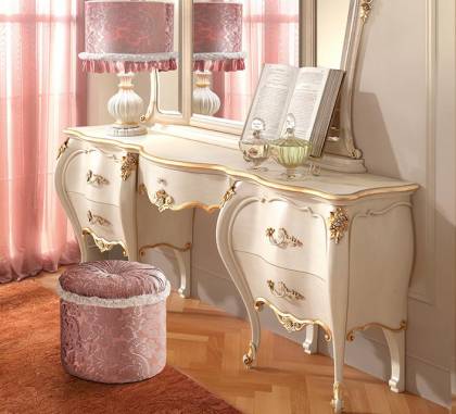 Консольный стол