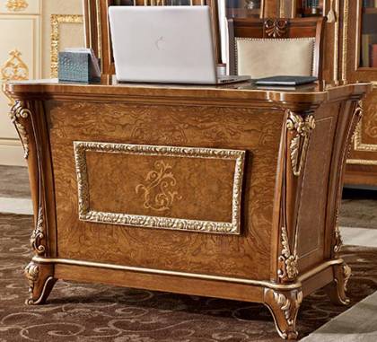 Письменный стол