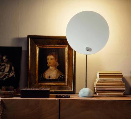 Светильник  настольный (Настольная лампа)