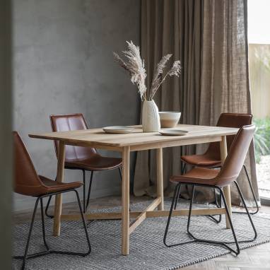 стол обеденный