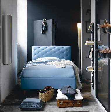 Кровать односпальная