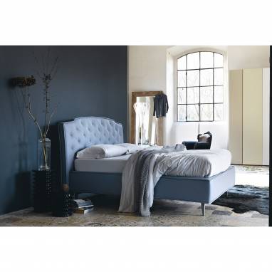 Кровать двуспальная