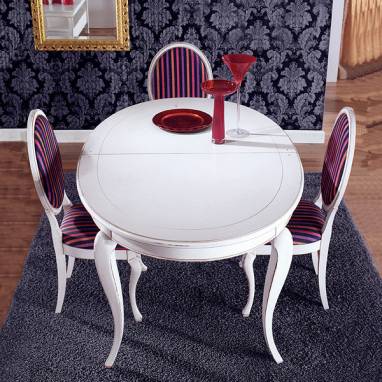 Обеденный стол