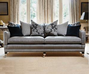Диван Duresta English Luxury, Trafalgar 2.5 Seater Classic Back Sofa