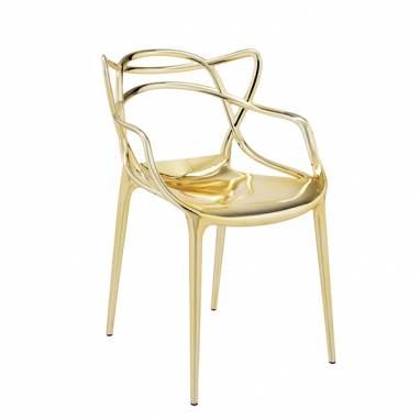 Стул с подлокотниками